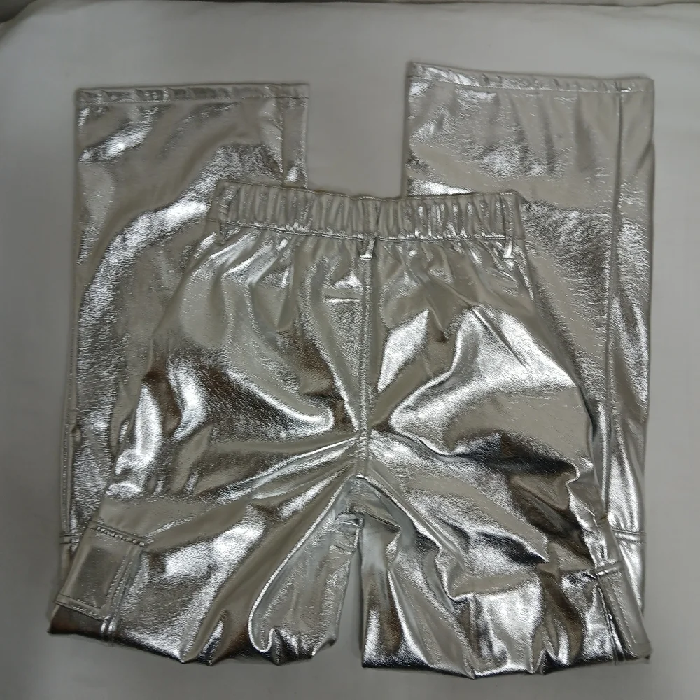 NEW No Boundaries Silver Wide Leg Cargo Pants Women's Size XXS (00)